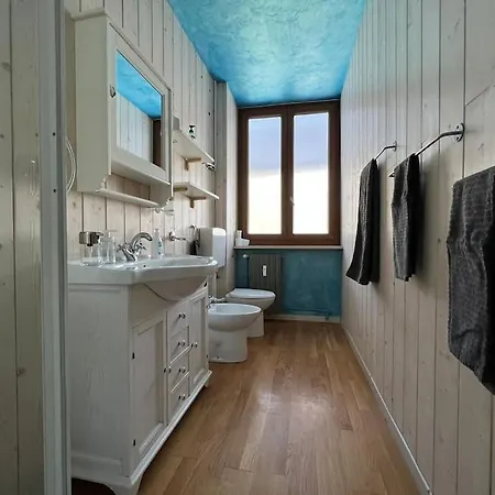 Ideale Per Due Famiglie. Comodo A Centro E Piste Διαμέρισμα *