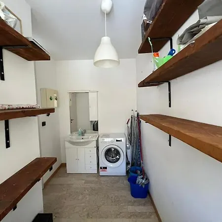 Ideale Per Due Famiglie. Comodo A Centro E Piste