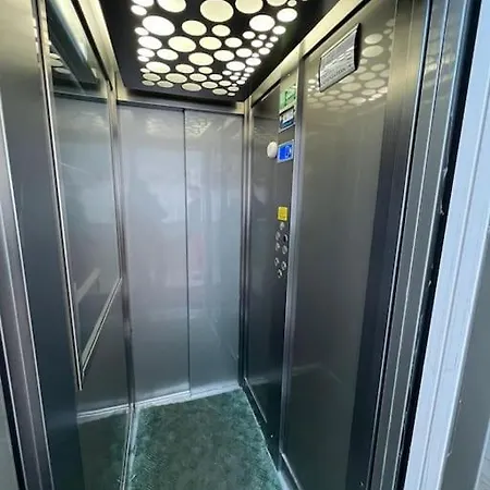 Διαμέρισμα Ideale Per Due Famiglie. Comodo A Centro E Piste *